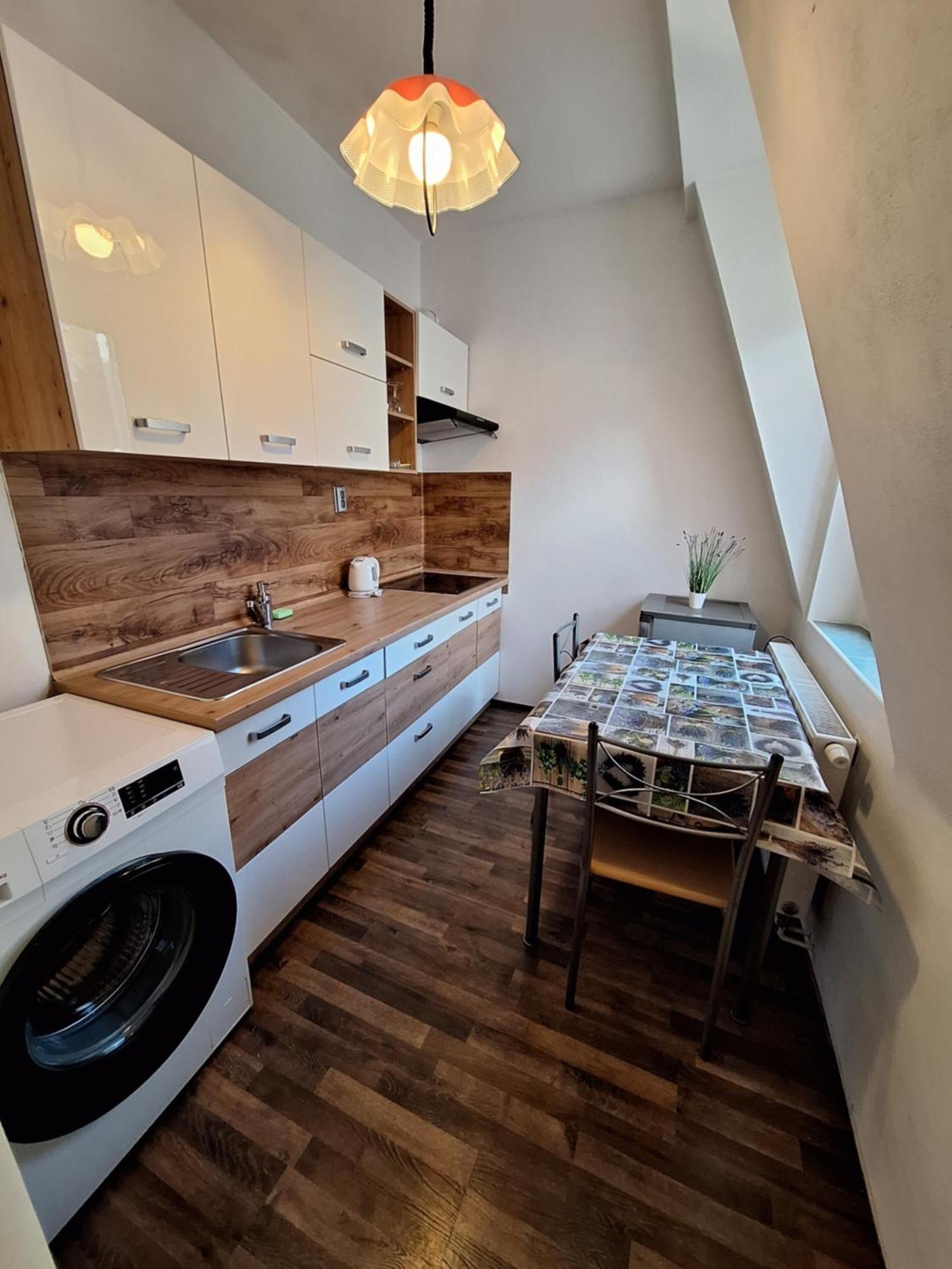 Residence Moravia Apartments 카를로비바리 외부 사진