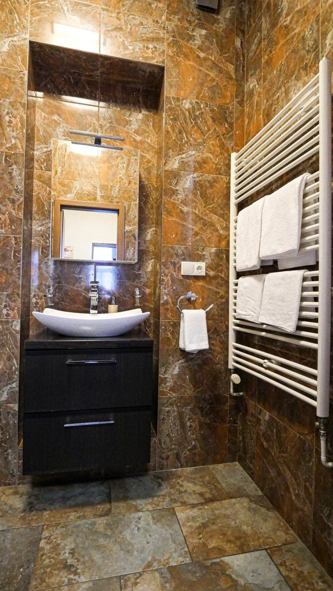 Residence Moravia Apartments 카를로비바리 외부 사진
